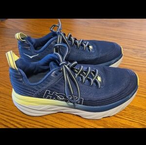 Hoka one one, Bondi 6, Women’s Size 7